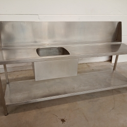 pre-wash table  with sink